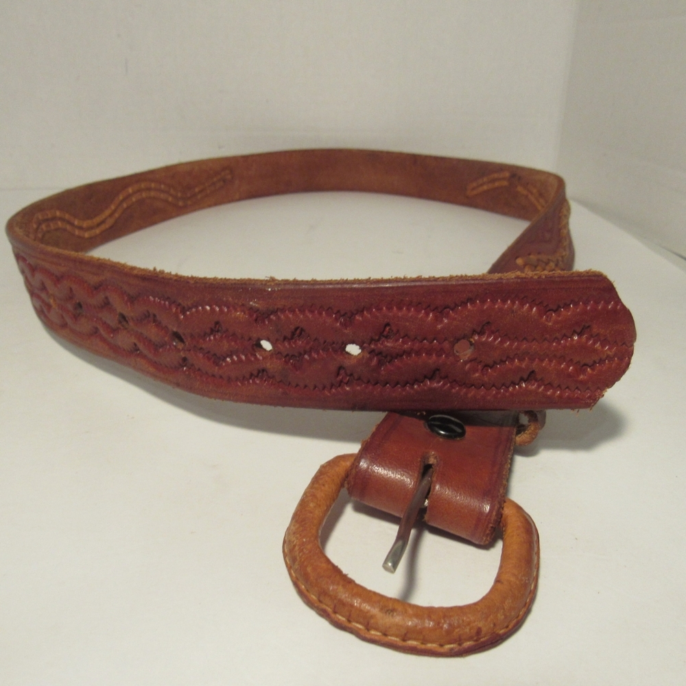 Western Style Womens Brown Tooled Leather Belt w/Braid Design, W 1 1/4", Sz: 38